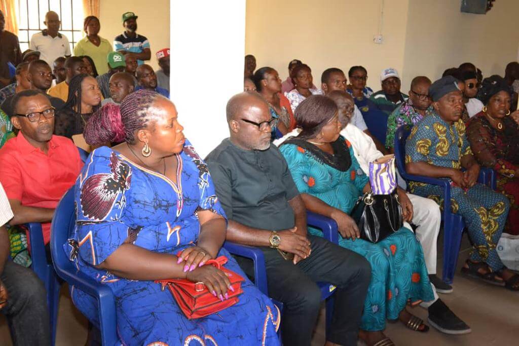 Fr. Alia Interacts With Leaders of Support Groups in Benue