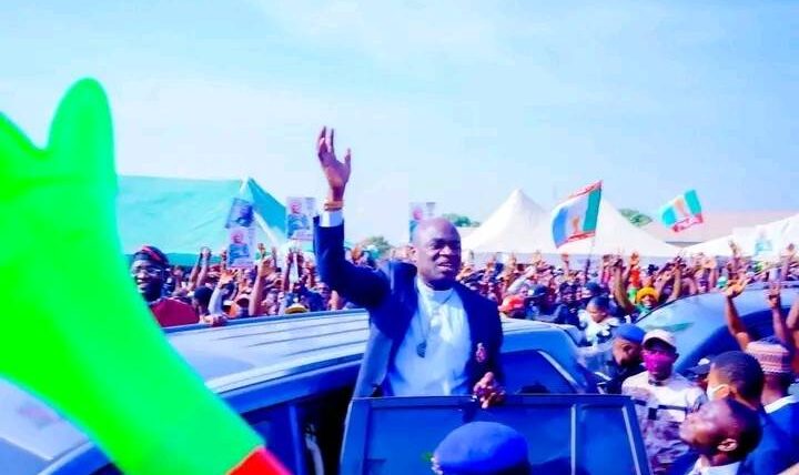 Mammoth Crowd as Fr. Alia, Flags-off Governorship Campaign (Photos)