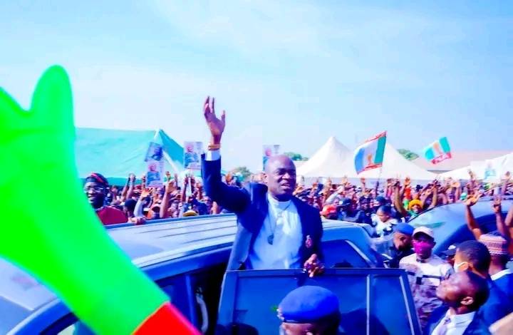 Mammoth Crowd as Fr. Alia, Flags-off Governorship Campaign (Photos)